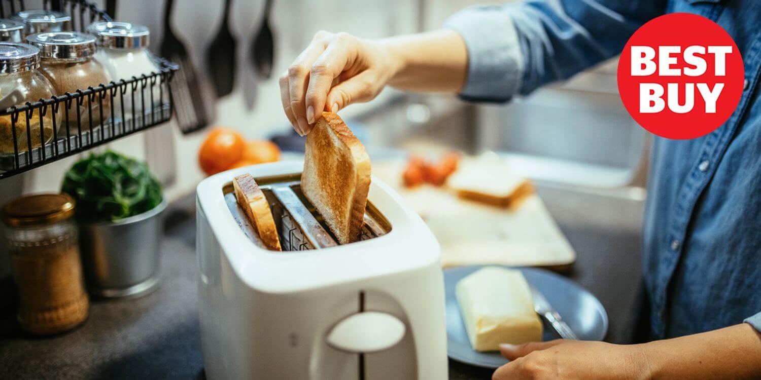 https://www.geeksscan.com/wp-content/uploads/2020/08/Top-Four-4-Slice-Toasters-To-Buy-1.jpg