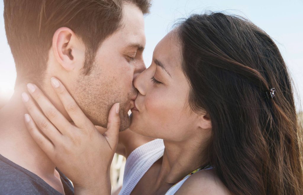 Deep Kissing Tips for New Couples